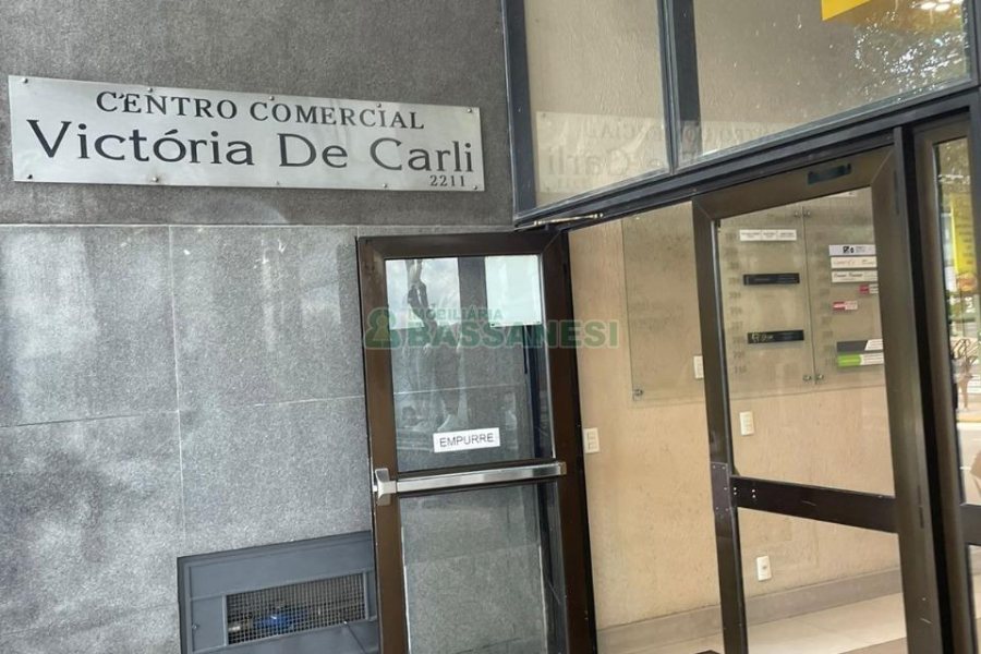Sala com 61m², no bairro Centro em Caxias do Sul para Comprar