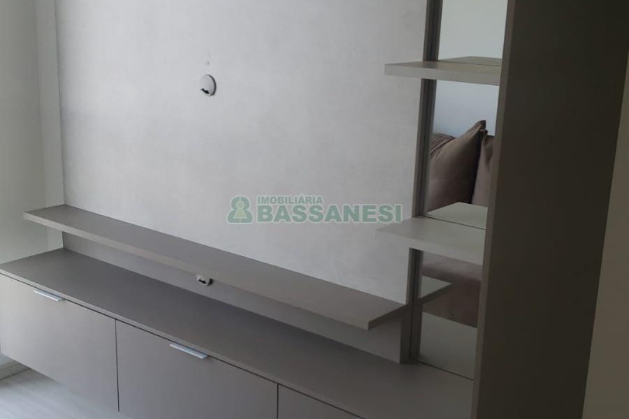 Apartamento com 40m², 2 dormitórios, 1 vaga, no bairro Petrópolis em Caxias do Sul para Comprar