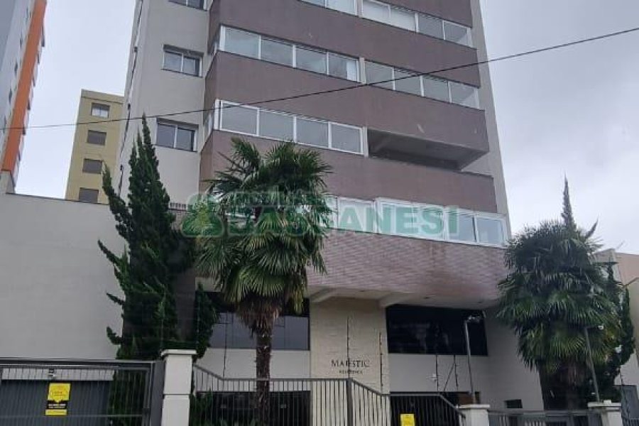 Apartamento com 88m², 2 dormitórios, 2 vagas, no bairro Cristo Redentor em Caxias do Sul para Comprar
