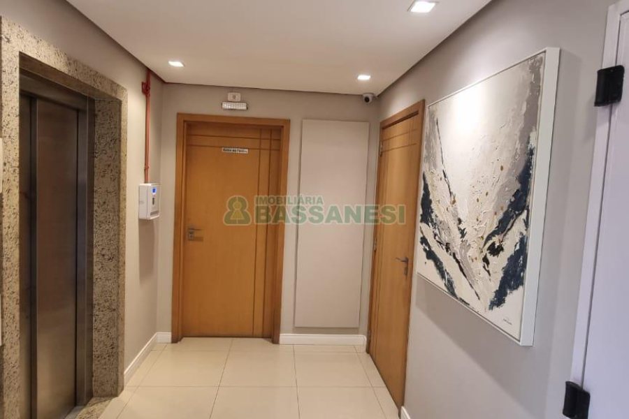 Apartamento com 88m², 2 dormitórios, 2 vagas, no bairro Cristo Redentor em Caxias do Sul para Comprar