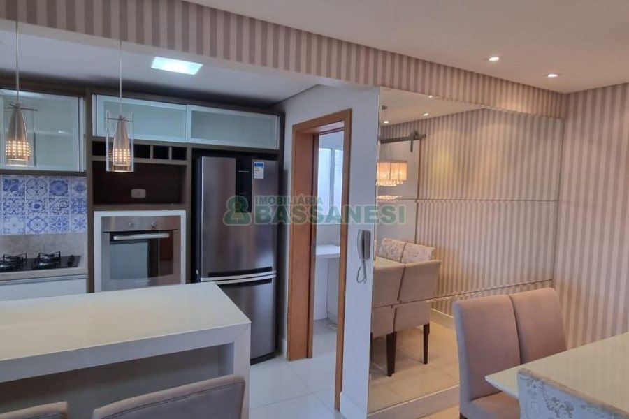 Apartamento com 88m², 2 dormitórios, 2 vagas, no bairro Cristo Redentor em Caxias do Sul para Comprar