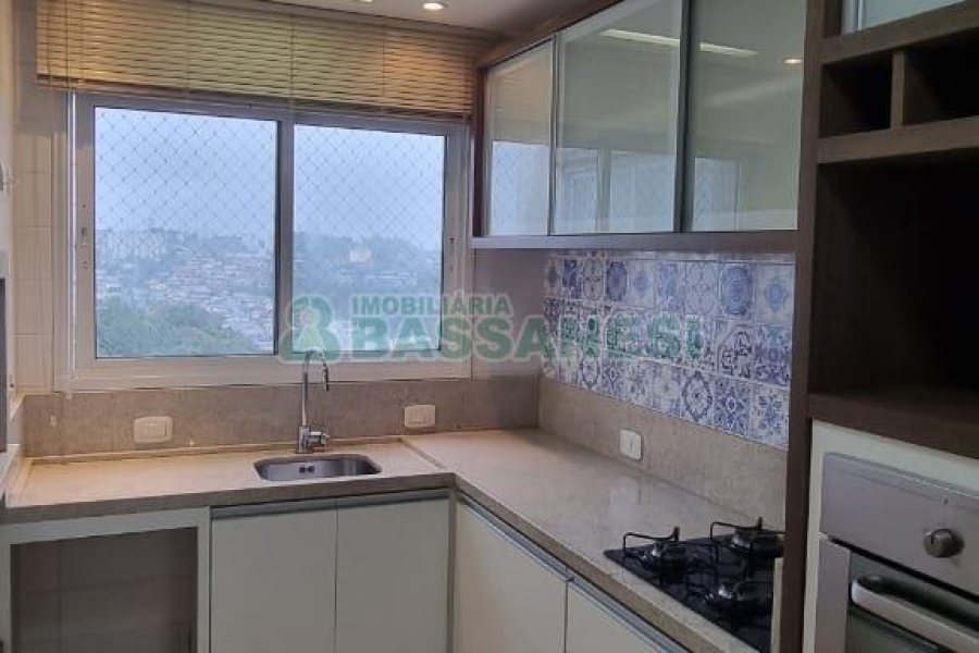 Apartamento com 88m², 2 dormitórios, 2 vagas, no bairro Cristo Redentor em Caxias do Sul para Comprar