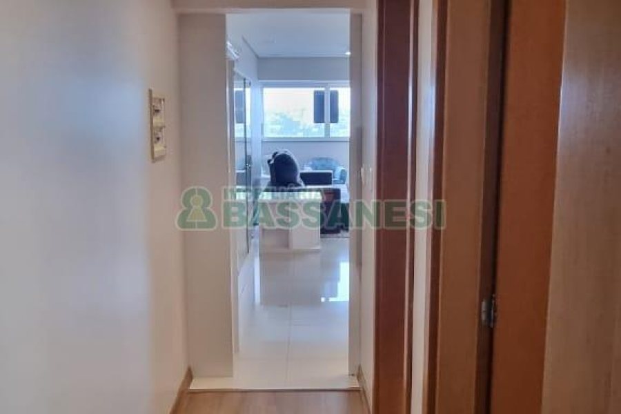 Apartamento com 88m², 2 dormitórios, 2 vagas, no bairro Cristo Redentor em Caxias do Sul para Comprar