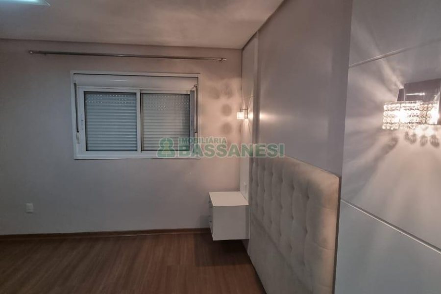 Apartamento com 88m², 2 dormitórios, 2 vagas, no bairro Cristo Redentor em Caxias do Sul para Comprar