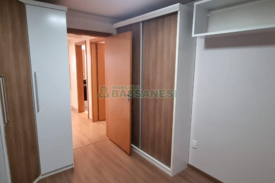 Apartamento com 88m², 2 dormitórios, 2 vagas, no bairro Cristo Redentor em Caxias do Sul para Comprar