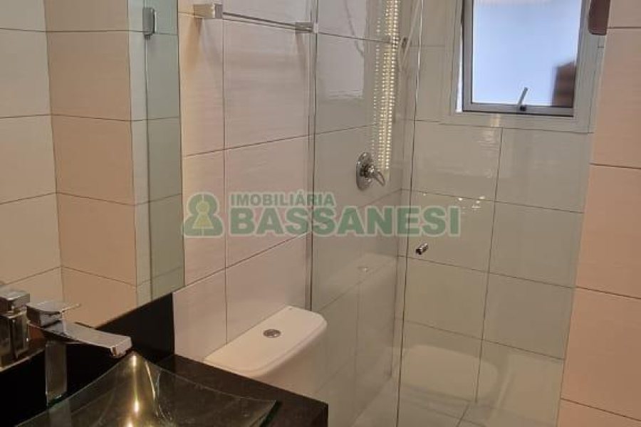 Apartamento com 88m², 2 dormitórios, 2 vagas, no bairro Cristo Redentor em Caxias do Sul para Comprar