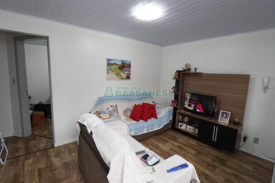 Apartamento com 81m², 2 dormitórios, 1 vaga, no bairro Salgado Filho em Caxias do Sul para Comprar