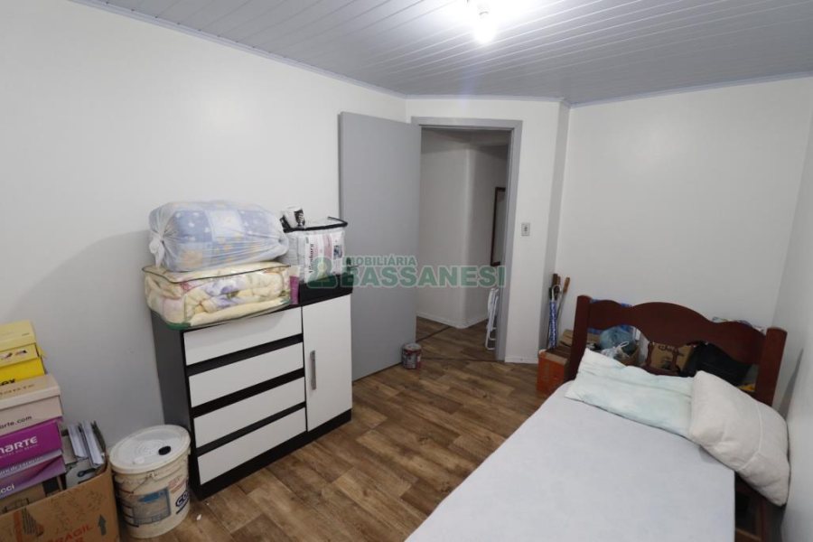 Apartamento com 81m², 2 dormitórios, 1 vaga, no bairro Salgado Filho em Caxias do Sul para Comprar