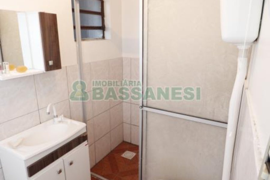 Apartamento com 81m², 2 dormitórios, 1 vaga, no bairro Salgado Filho em Caxias do Sul para Comprar