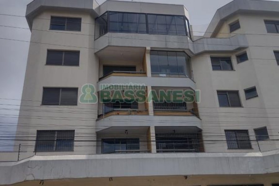 Apartamento com 108m², 3 dormitórios, 1 vaga, no bairro São Pelegrino em Caxias do Sul para Comprar