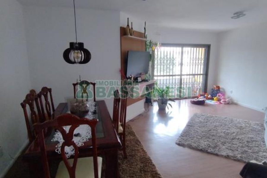 Apartamento com 108m², 3 dormitórios, 1 vaga, no bairro São Pelegrino em Caxias do Sul para Comprar