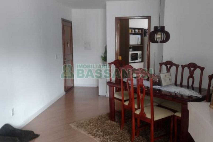 Apartamento com 108m², 3 dormitórios, 1 vaga, no bairro São Pelegrino em Caxias do Sul para Comprar