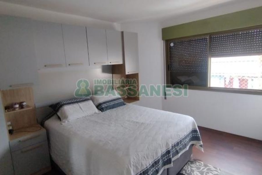 Apartamento com 108m², 3 dormitórios, 1 vaga, no bairro São Pelegrino em Caxias do Sul para Comprar