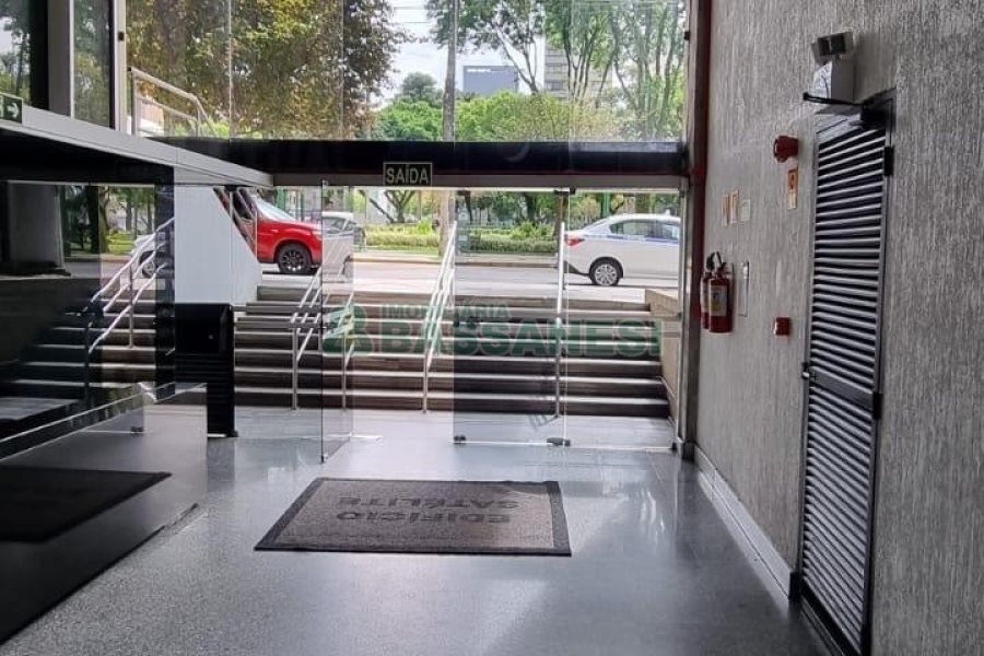 Sala com 180m², no bairro Centro em Caxias do Sul para Alugar