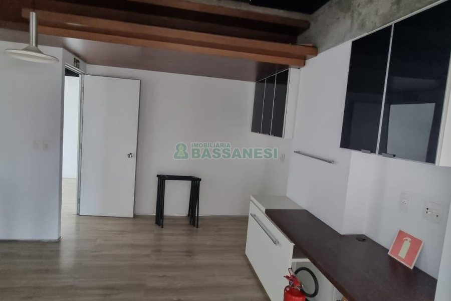 Sala com 180m², no bairro Centro em Caxias do Sul para Alugar