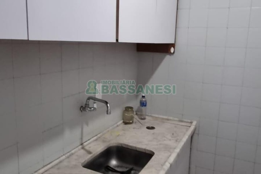 Sala com 180m², no bairro Centro em Caxias do Sul para Alugar