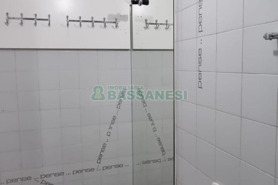 Sala com 180m², no bairro Centro em Caxias do Sul para Alugar
