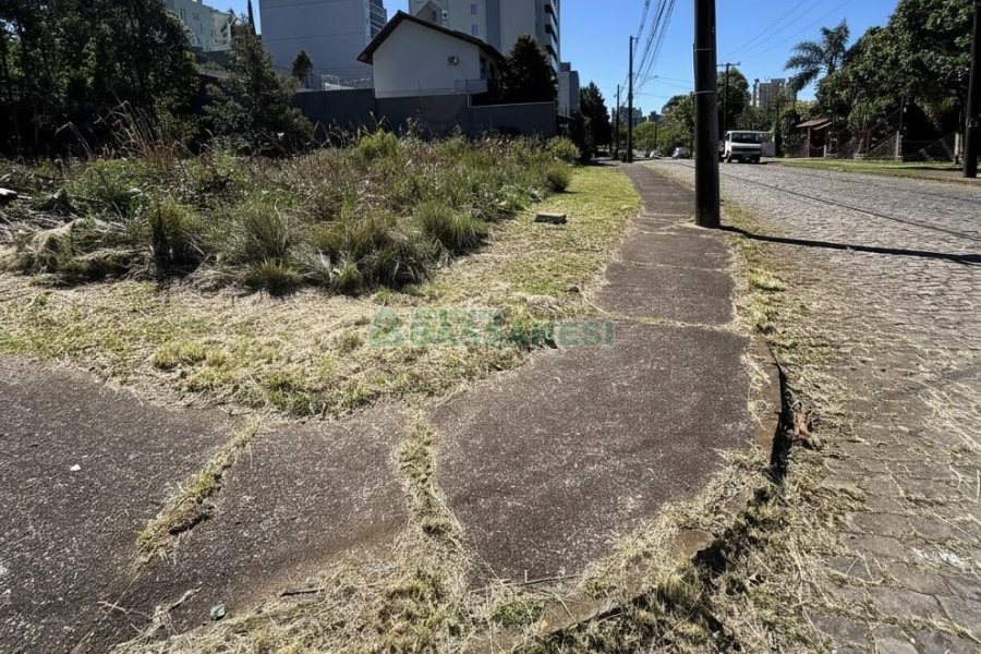 Terreno, no bairro Sanvitto em Caxias do Sul para Comprar