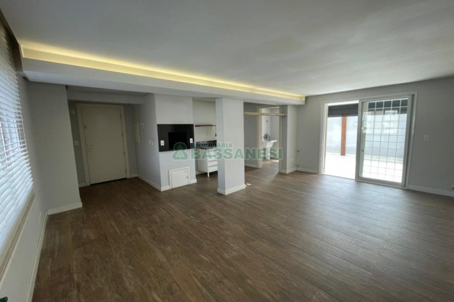 Apartamento com 112m², 2 dormitórios, 1 vaga, no bairro São Pelegrino em Caxias do Sul para Comprar