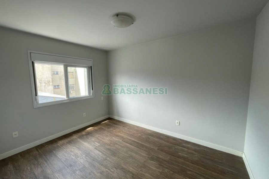 Apartamento com 112m², 2 dormitórios, 1 vaga, no bairro São Pelegrino em Caxias do Sul para Comprar