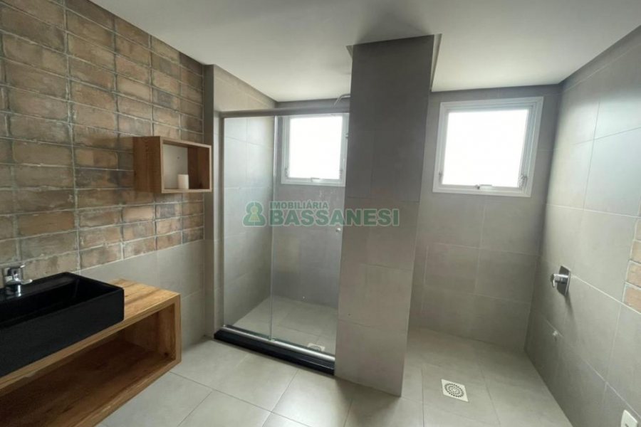 Apartamento com 112m², 2 dormitórios, 1 vaga, no bairro São Pelegrino em Caxias do Sul para Comprar