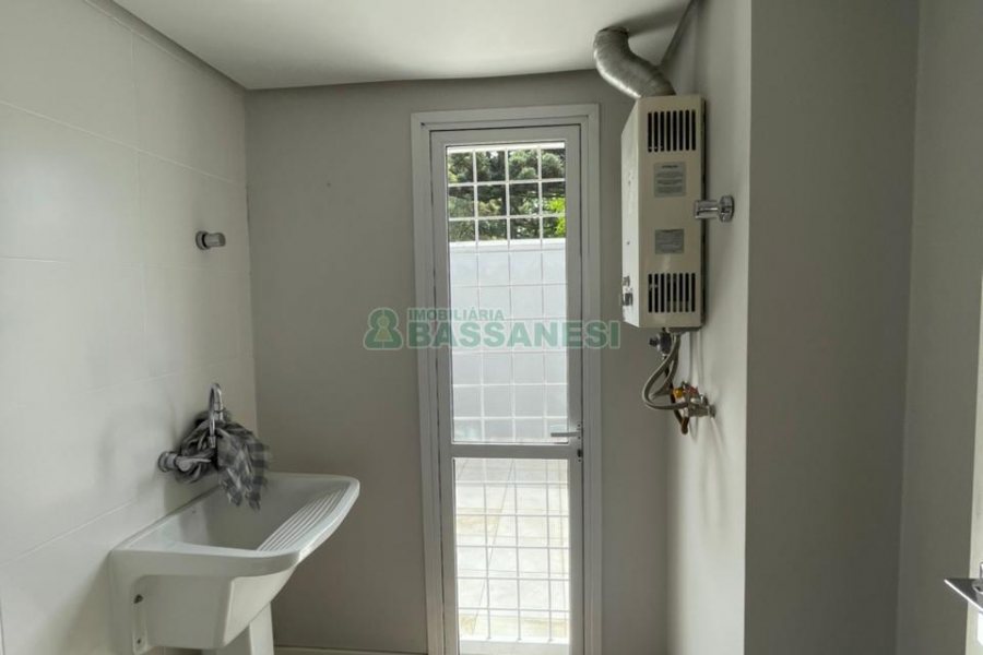 Apartamento com 112m², 2 dormitórios, 1 vaga, no bairro São Pelegrino em Caxias do Sul para Comprar