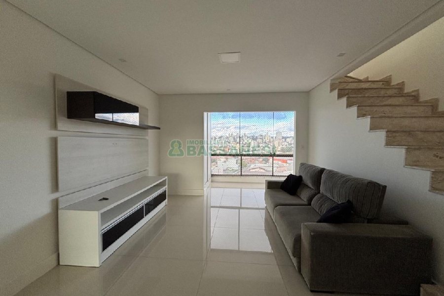 Apartamento com 230m², 3 dormitórios, 2 vagas, no bairro Santa Catarina em Caxias do Sul para Alugar