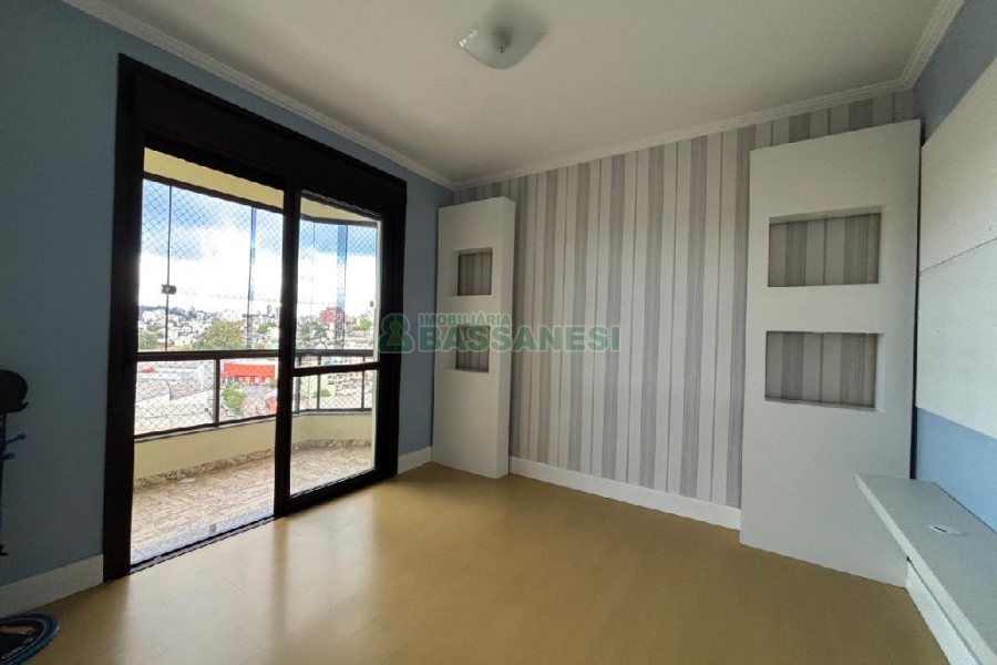 Apartamento com 230m², 3 dormitórios, 2 vagas, no bairro Santa Catarina em Caxias do Sul para Alugar