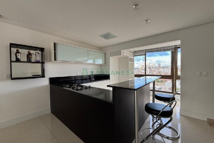 Apartamento com 230m², 3 dormitórios, 2 vagas, no bairro Santa Catarina em Caxias do Sul para Alugar