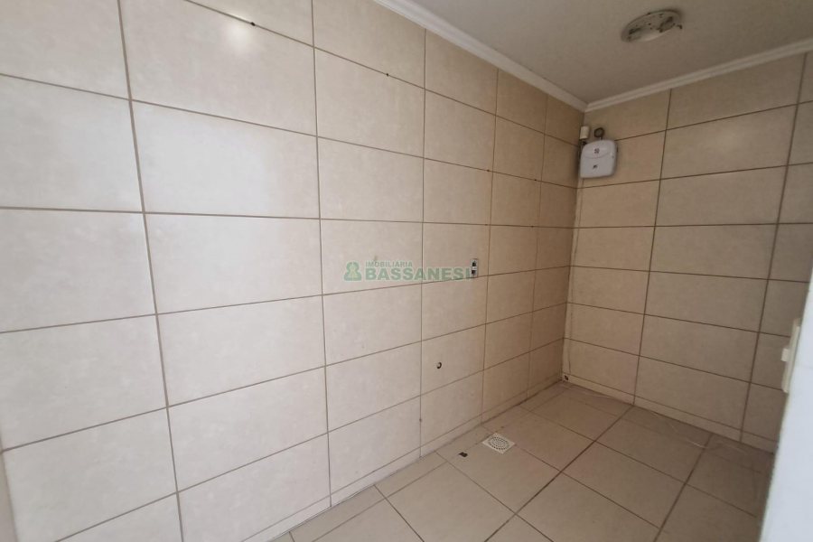 Loja com 130m², no bairro São Pelegrino em Caxias do Sul para Alugar