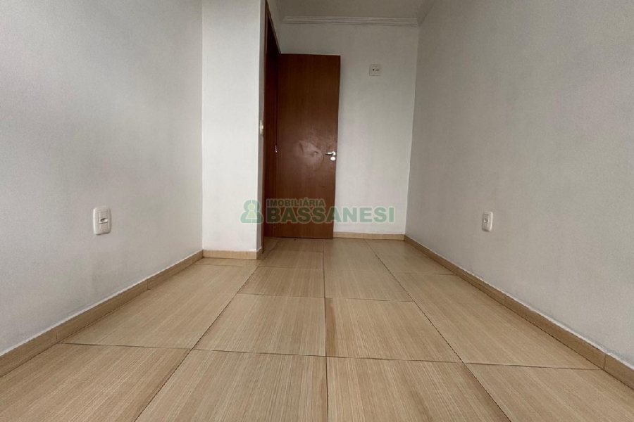 Apartamento com 67m², 2 dormitórios, 1 vaga, no bairro Vinhedos em Caxias do Sul para Alugar