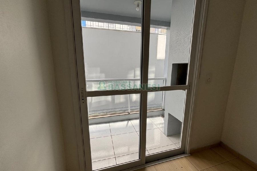 Apartamento com 67m², 2 dormitórios, 1 vaga, no bairro Vinhedos em Caxias do Sul para Alugar