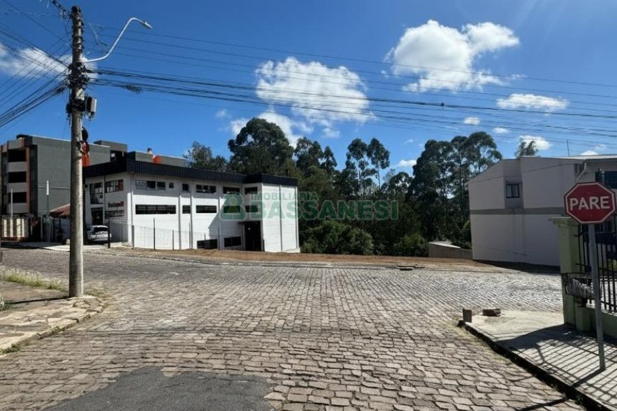 Terreno, no bairro Sanvitto em Caxias do Sul para Comprar