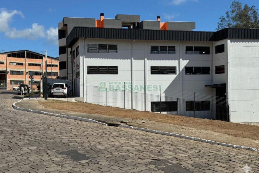 Terreno, no bairro Sanvitto em Caxias do Sul para Comprar