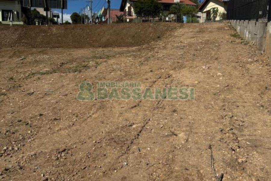 Terreno, no bairro Sanvitto em Caxias do Sul para Comprar