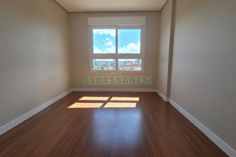 Apartamento com 178m², 3 dormitórios, 3 vagas, no bairro Centro em Caxias do Sul para Comprar