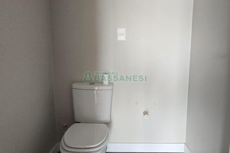 Apartamento com 178m², 3 dormitórios, 3 vagas, no bairro Centro em Caxias do Sul para Comprar
