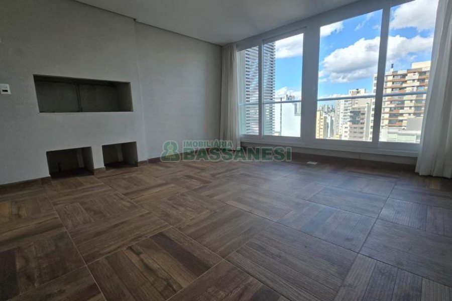 Apartamento com 178m², 3 dormitórios, 3 vagas, no bairro Centro em Caxias do Sul para Comprar