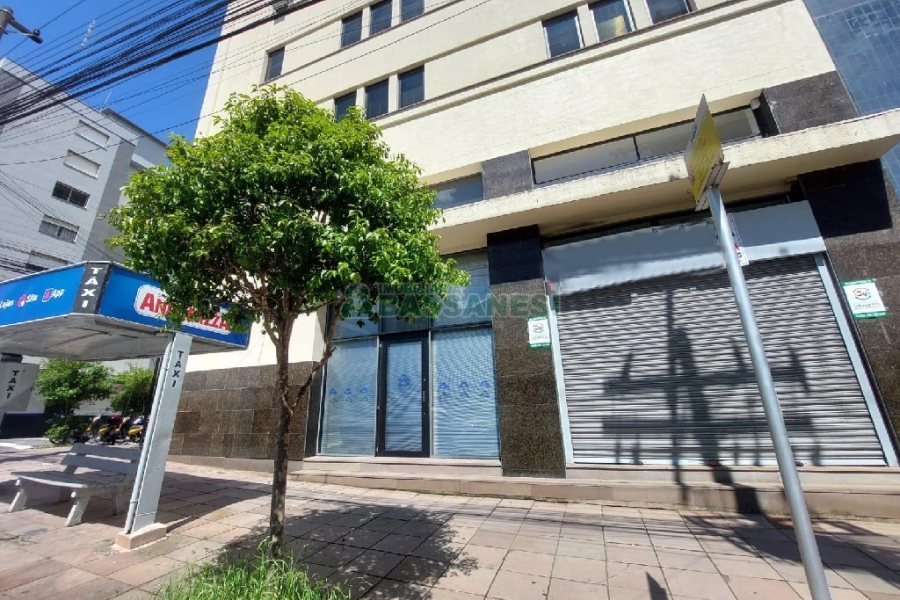Loja com 80m², no bairro Centro em Caxias do Sul para Alugar