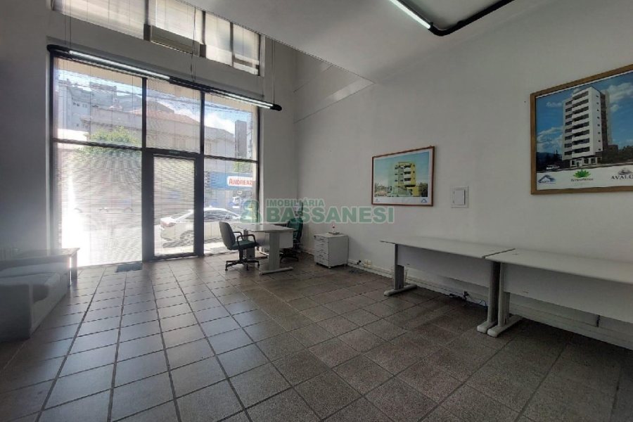 Loja com 80m², no bairro Centro em Caxias do Sul para Alugar