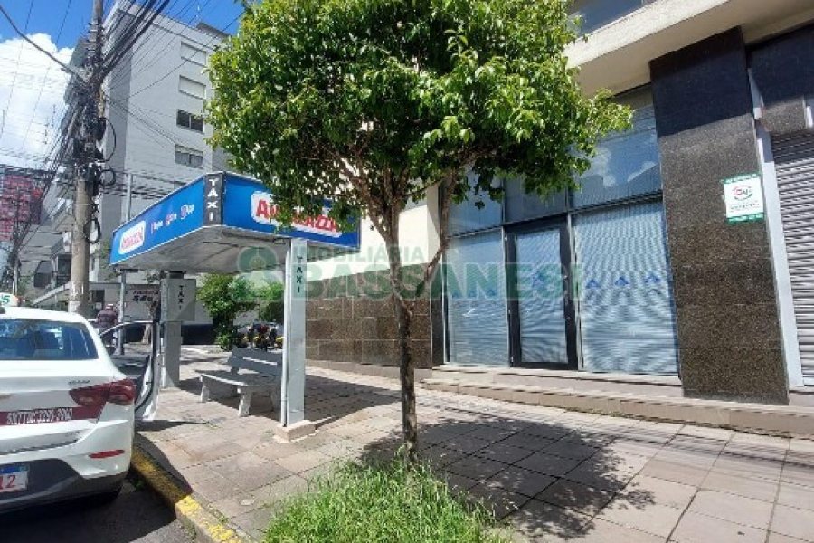 Loja com 80m², no bairro Centro em Caxias do Sul para Alugar