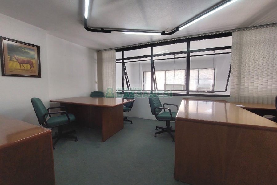 Loja com 80m², no bairro Centro em Caxias do Sul para Alugar