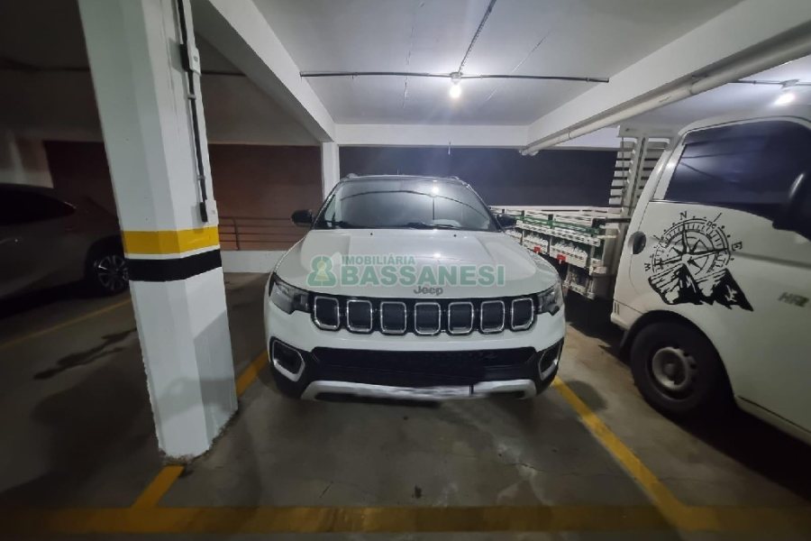 Apto Mobiliado com 196m², 3 dormitórios, 3 vagas, no bairro Exposição em Caxias do Sul para Alugar