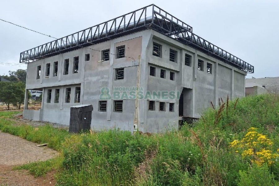 Pavilhão com 650m², 6 vagas, no bairro Jardim das Hortências em Caxias do Sul para Alugar