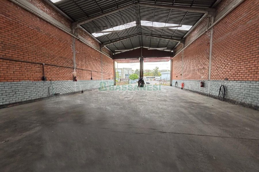 Pavilhão com 430m², no bairro Interlagos em Caxias do Sul para Alugar