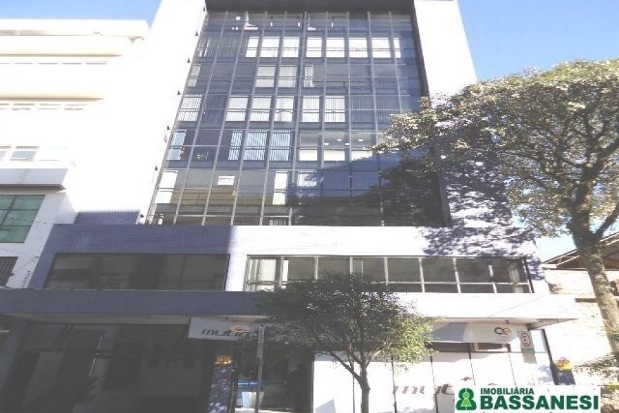 Sala com 71m², 1 vaga, no bairro Centro em Caxias do Sul para Comprar