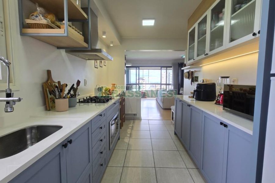 Apartamento com 110m², 3 dormitórios, 2 vagas, no bairro Lourdes em Caxias do Sul para Comprar