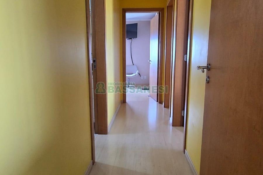 Apartamento com 110m², 3 dormitórios, 2 vagas, no bairro Lourdes em Caxias do Sul para Comprar