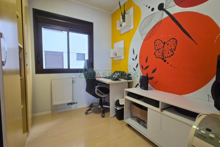 Apartamento com 110m², 3 dormitórios, 2 vagas, no bairro Lourdes em Caxias do Sul para Comprar