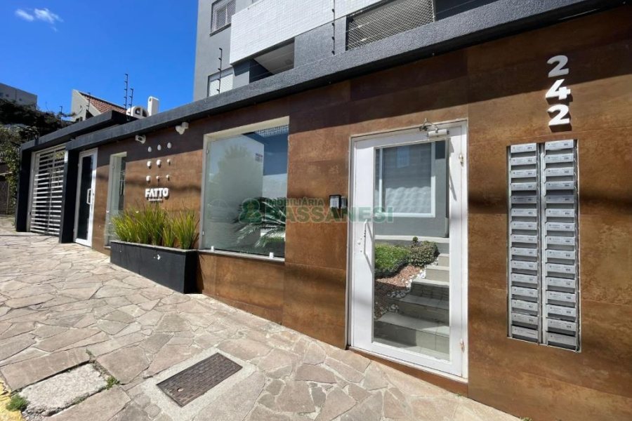 Apartamento com 65m², 2 dormitórios, 1 vaga, no bairro Lourdes em Caxias do Sul para Comprar